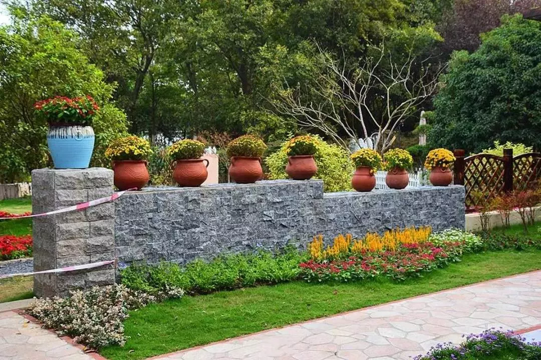 城市的園林(lin)景觀(guan)咊道路綠(lv)化養護怎麼做更好？