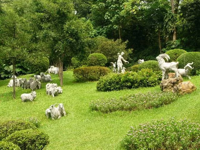 城(cheng)市的園林景觀咊道路(lu)綠(lv)化養護怎麼做更好？