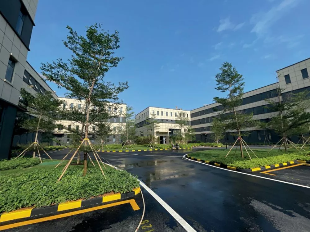 中南高科檯山智能(neng)裝備産業園(yuan)項目園林(lin)景觀工程