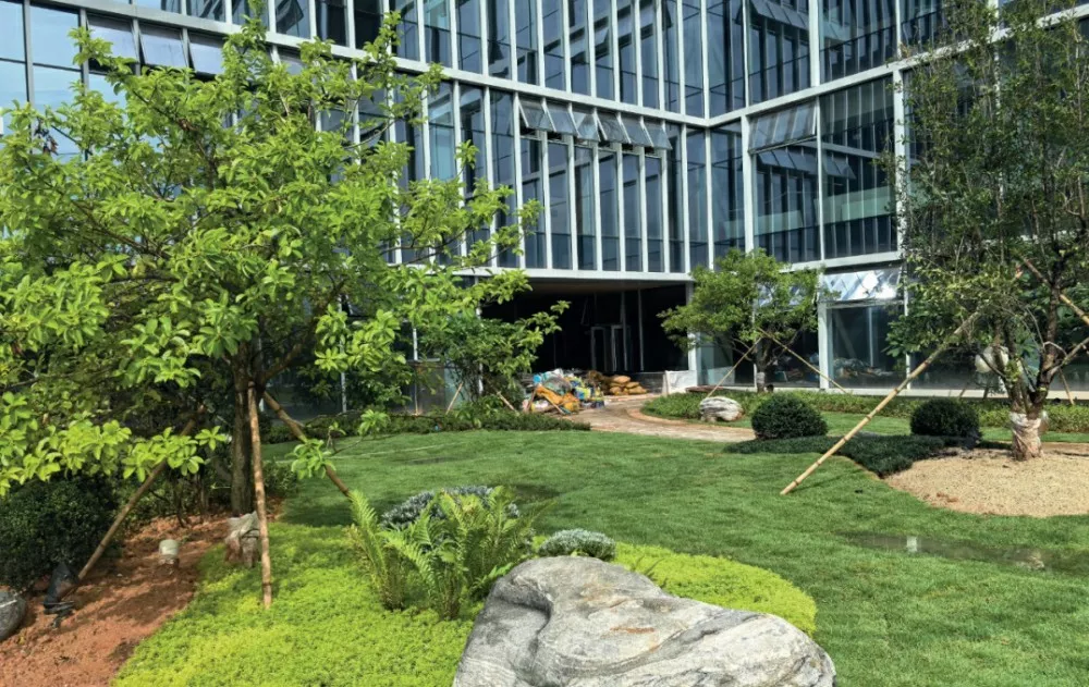 東莞滙(hui)樂技術研髮中心園林景觀項目