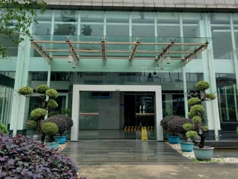 廣州髮電廠(chang)有限公司綠化養護項目