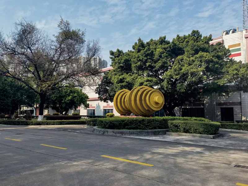 東(dong)莞髮電廠(chang)綠化養護項(xiang)目